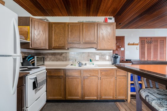 211 Tamarack Road, North Vancouver