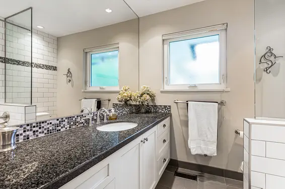 622 Silverdale Place, North Vancouver For Sale - image 27