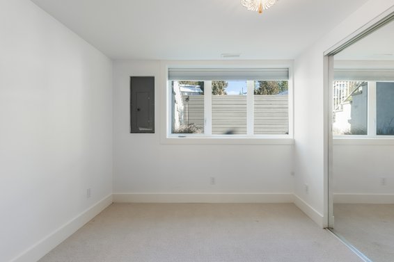 125 Kensington Crescent, North Vancouver