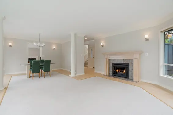 111 Sandringham Crescent, North Vancouver For Sale - image 5