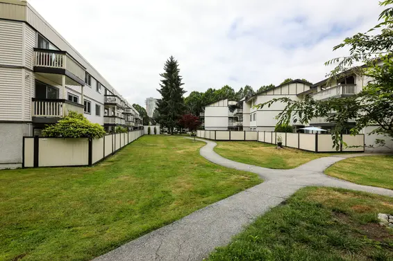 12 834 Premier Street, North Vancouver For Sale - image 15