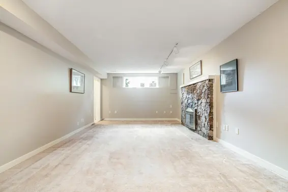1182 Ronayne Road, North Vancouver For Sale - image 33