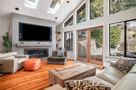 186 West Kings Road, North Vancouver