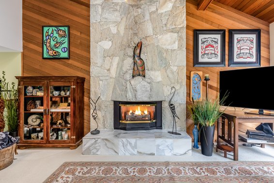 5528 Huckleberry Lane, North Vancouver