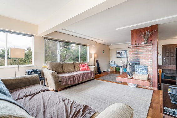 211 Tamarack Road, North Vancouver