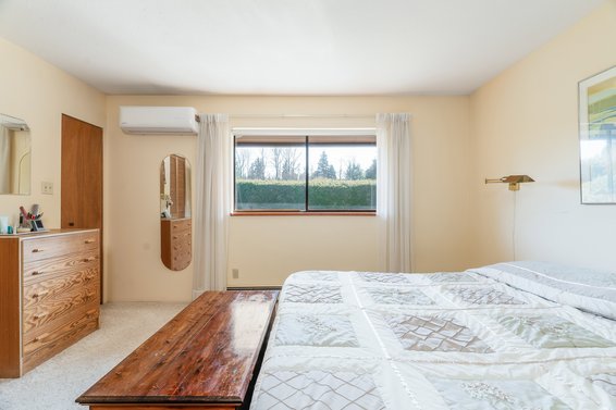 2250 Ennerdale Road, North Vancouver