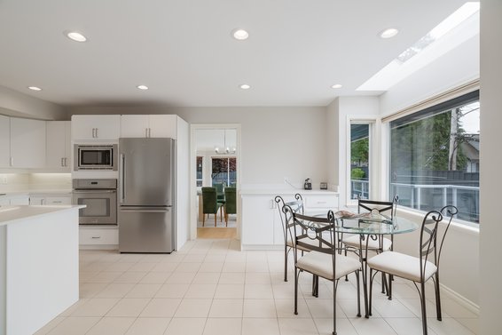 111 Sandringham Crescent, North Vancouver