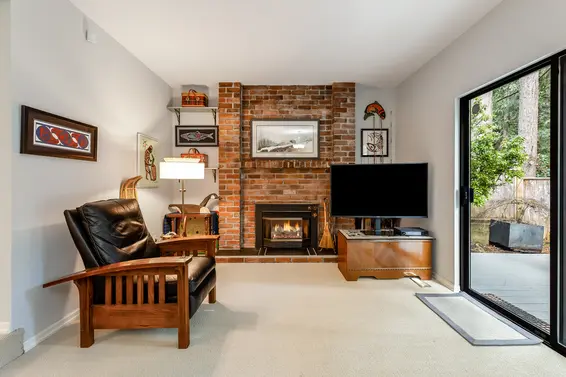 5528 Huckleberry Lane, North Vancouver For Sale - image 22