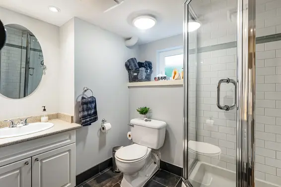 622 Silverdale Place, North Vancouver For Sale - image 36