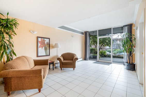 310 120 East 4th Street, North Vancouver