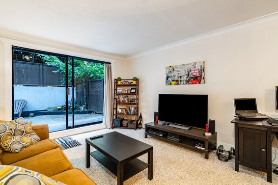 107 310 East 3rd Street, North Vancouver