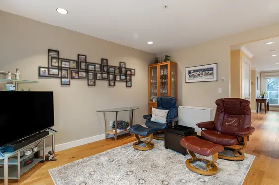 418 West Keith Road, North Vancouver For Sale - image 16