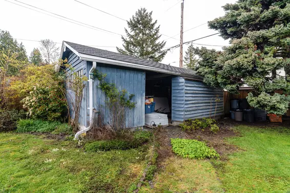 1712 Sutherland Avenue, North Vancouver For Sale - image 37