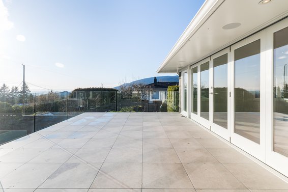 125 Kensington Crescent, North Vancouver