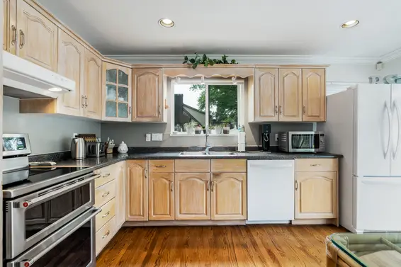 1204 Heywood Street, North Vancouver For Sale - image 13