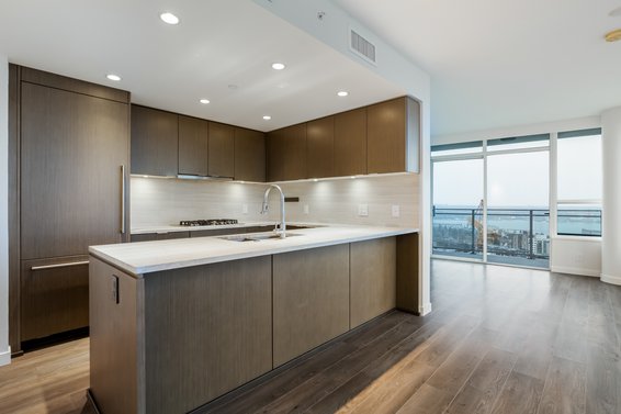 2104 125 East 14th Street, North Vancouver