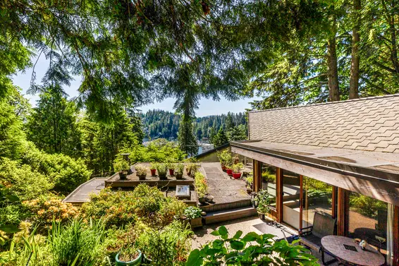 2501 Panorama Drive, North Vancouver For Sale - image 2