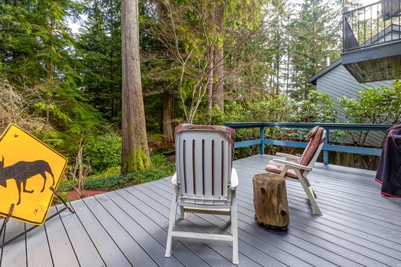 5528 Huckleberry Lane, North Vancouver
