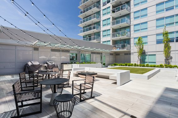 2104 125 East 14th Street, North Vancouver