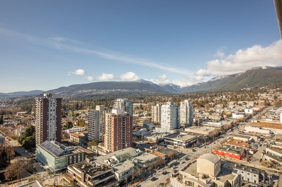 2104 125 East 14th Street, North Vancouver