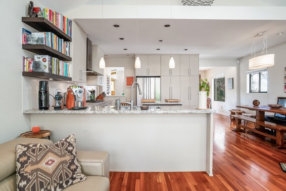 186 West Kings Road, North Vancouver
