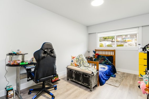 629 Silverdale Place, North Vancouver