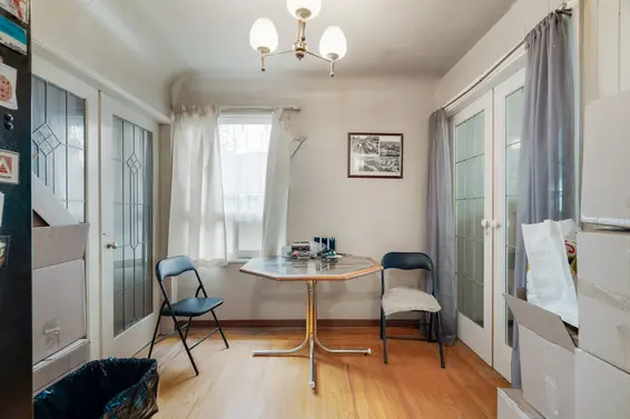 441 Tempe Crescent, North Vancouver For Sale - image 8