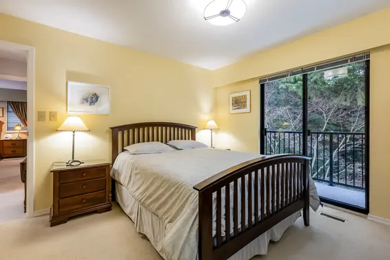 5528 Huckleberry Lane, North Vancouver For Sale - image 36
