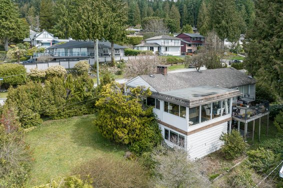 211 Tamarack Road, North Vancouver