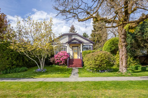 756 East 14th Street, North Vancouver