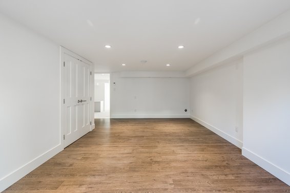 125 Kensington Crescent, North Vancouver