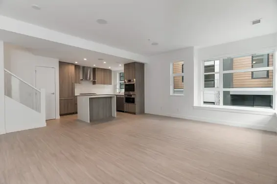 Main Level - 221 2060 Curling Road  