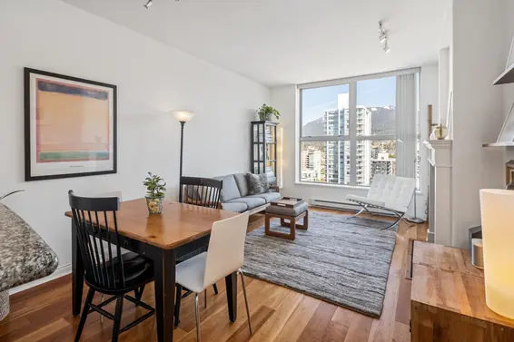 1502 160 East 13th Street, North Vancouver For Sale - image 3
