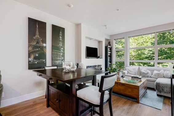 220 3606 Aldercrest Drive, North Vancouver