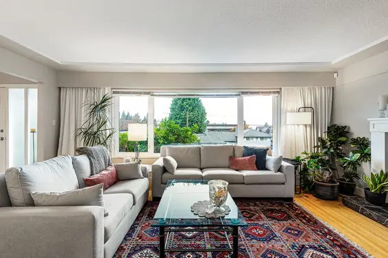 622 Silverdale Place, North Vancouver For Sale - image 3