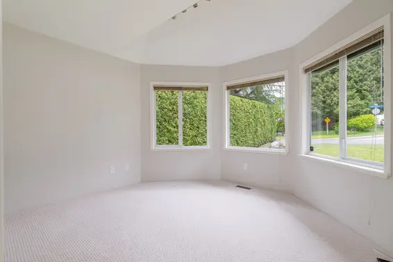 111 Sandringham Crescent, North Vancouver For Sale - image 24