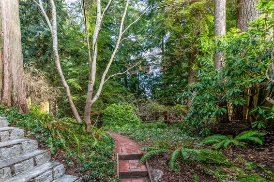 5528 Huckleberry Lane, North Vancouver For Sale - image 57
