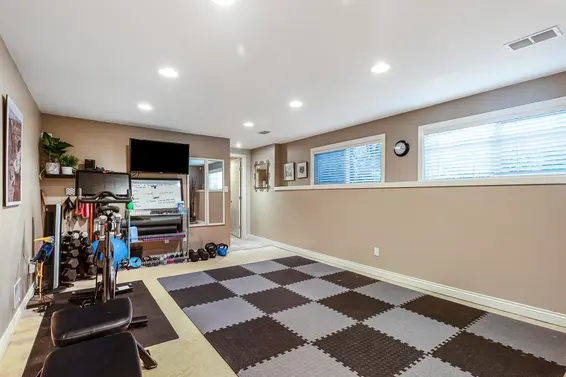 622 Silverdale Place, North Vancouver For Sale - image 29