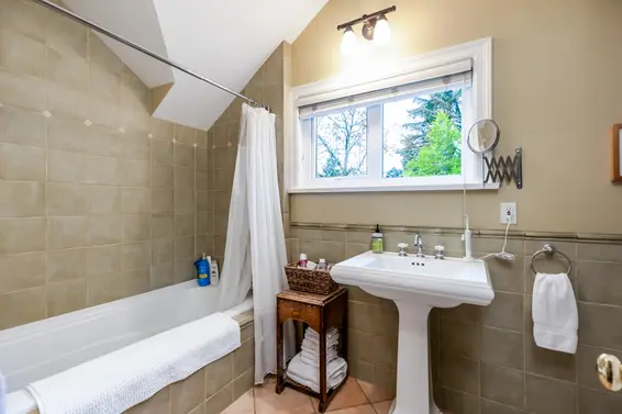 756 East 14th Street, North Vancouver For Sale - image 33