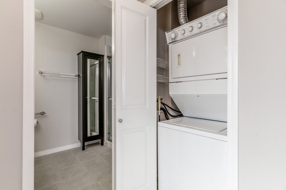 402 120 West 16th Street, North Vancouver