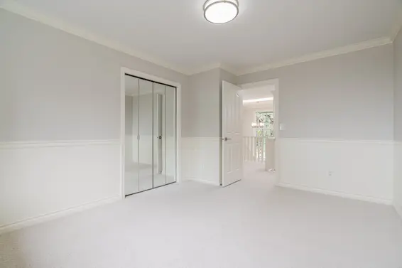 111 Sandringham Crescent, North Vancouver For Sale - image 37