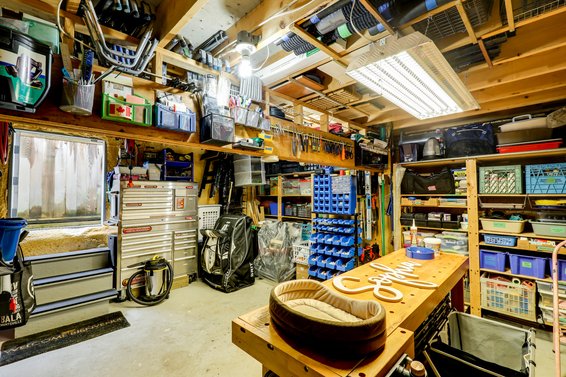 186 West Kings Road, North Vancouver