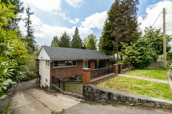 441 Tempe Crescent, North Vancouver For Sale - image 34