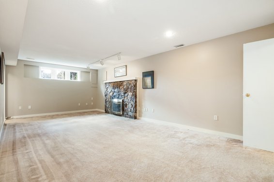 1182 Ronayne Road, North Vancouver