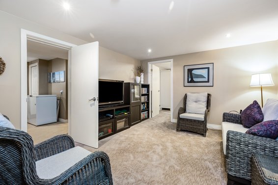 622 Silverdale Place, North Vancouver