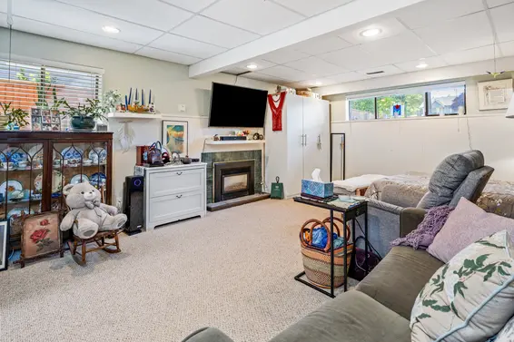 3434 Duval Road, North Vancouver For Sale - image 36