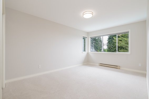 111 Sandringham Crescent, North Vancouver