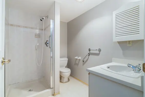209 121 West 29th Street, North Vancouver For Sale - image 22