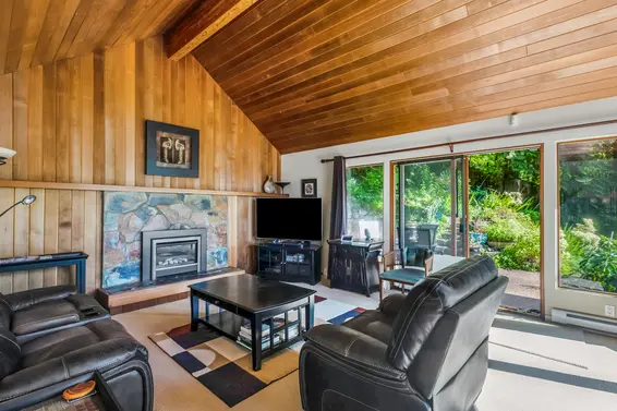 2501 Panorama Drive, North Vancouver For Sale - image 3