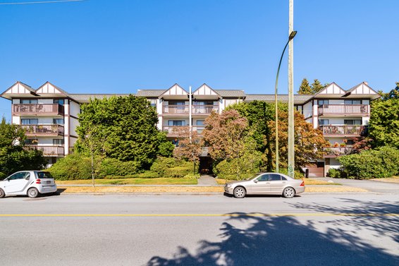 107 310 East 3rd Street, North Vancouver